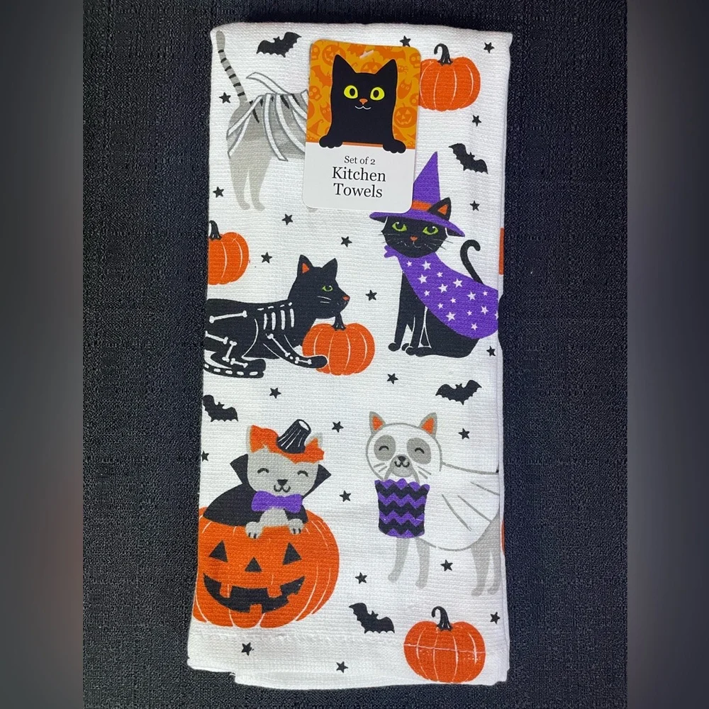 Mainstream halloween kitchen